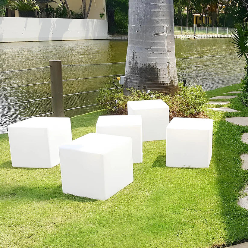 RadiantCube - Kubisches Garten Licht