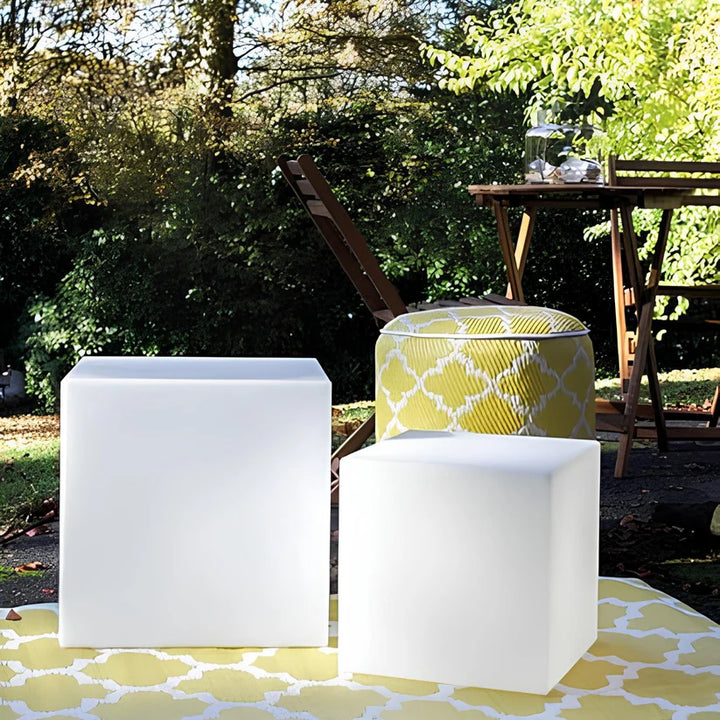 RadiantCube - Kubisches Garten Licht