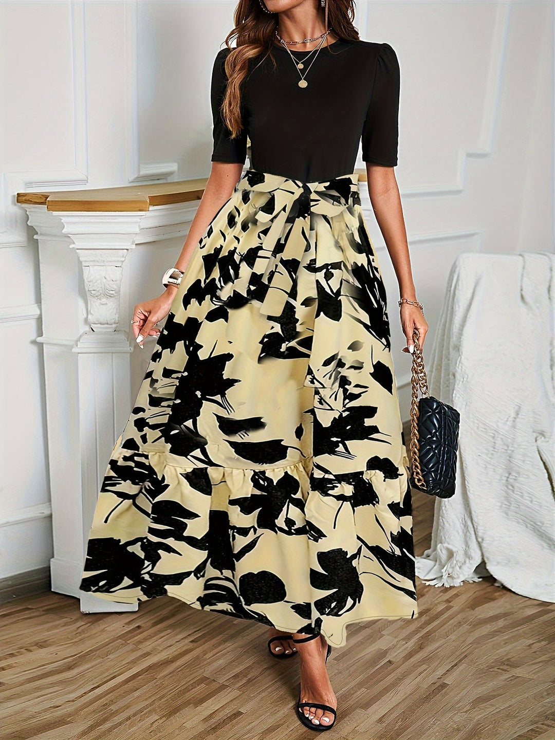 Nuray – Elegantes, kurzärmeliges Blumenkleid