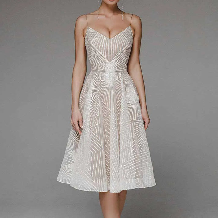 Eleganzkleid Mit Offenem Rücken