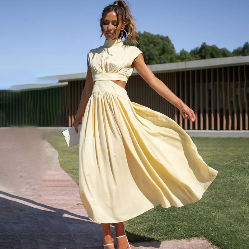 Emyllia - Elegantes Kleid Mit Hohem Ausschnitt