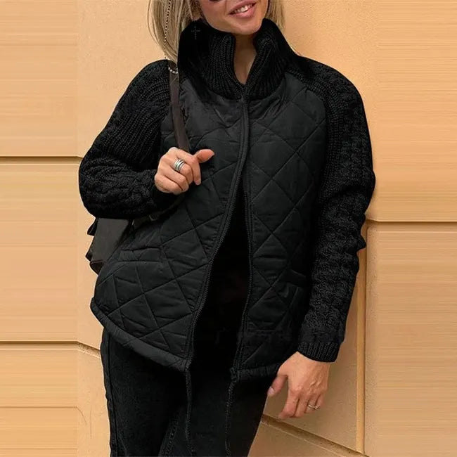 Karoliina - Gestrickte Patchwork Daunen Jacke