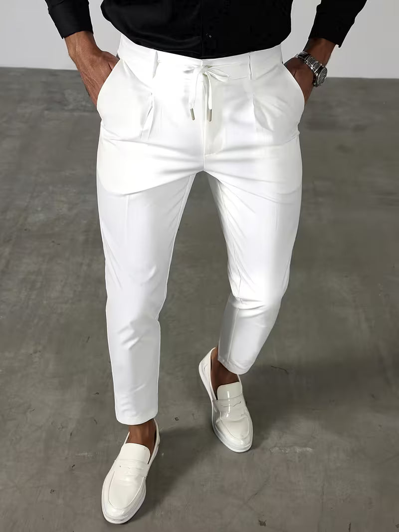 Krsto – High-End-Hosen MIT Hohem Bund