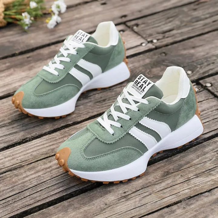 Lariesa – Sneaker mit Schnürverschluss Und Kontraststreifen