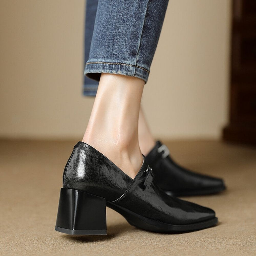 Misha – Elegante Leder Schlüpfen Mit Absatz