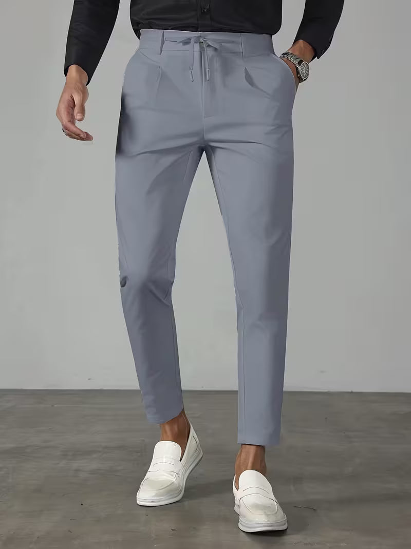 Krsto – High-End-Hosen MIT Hohem Bund