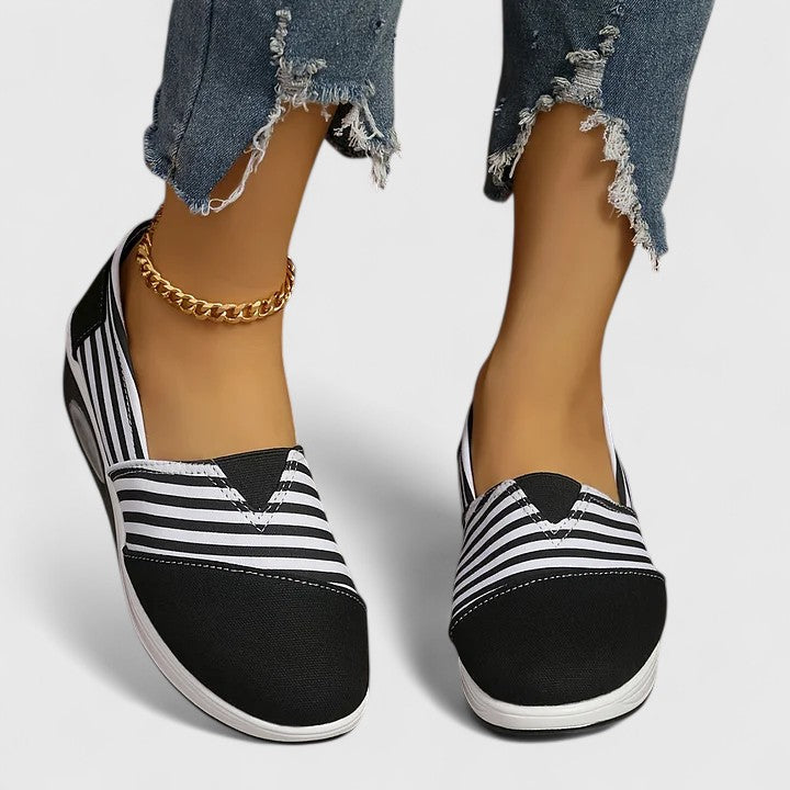 Onora - Gestreifte Slipper