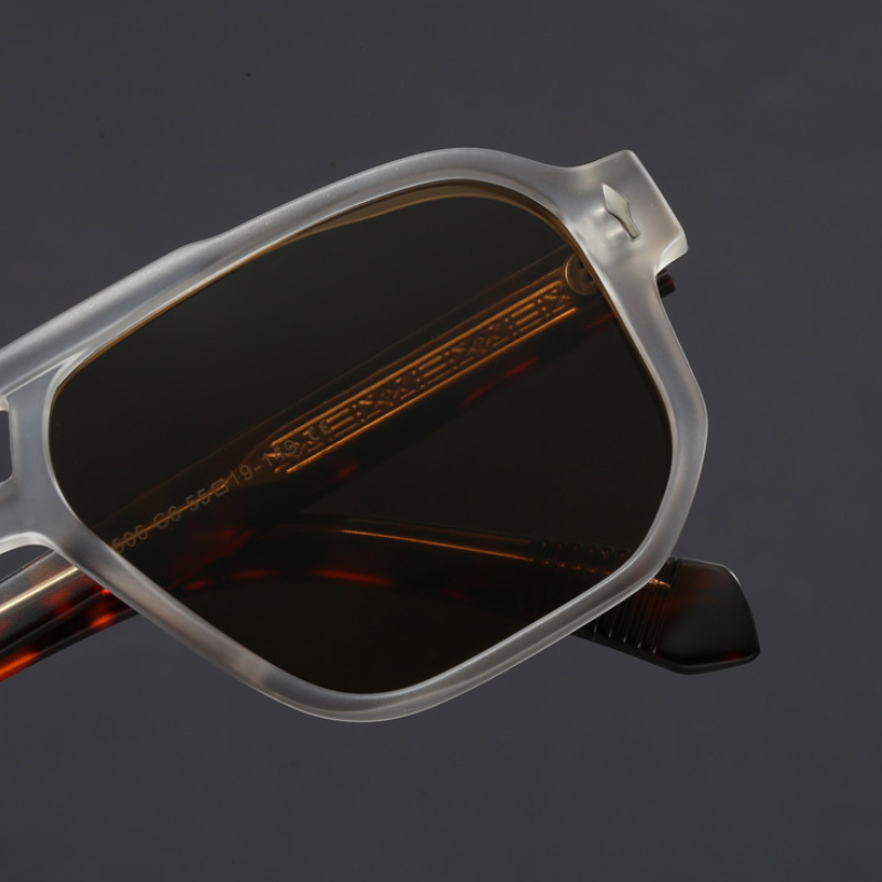 Kieran – Sonnenbrille mit Zweifarbigem Rahmen und eckiger Form