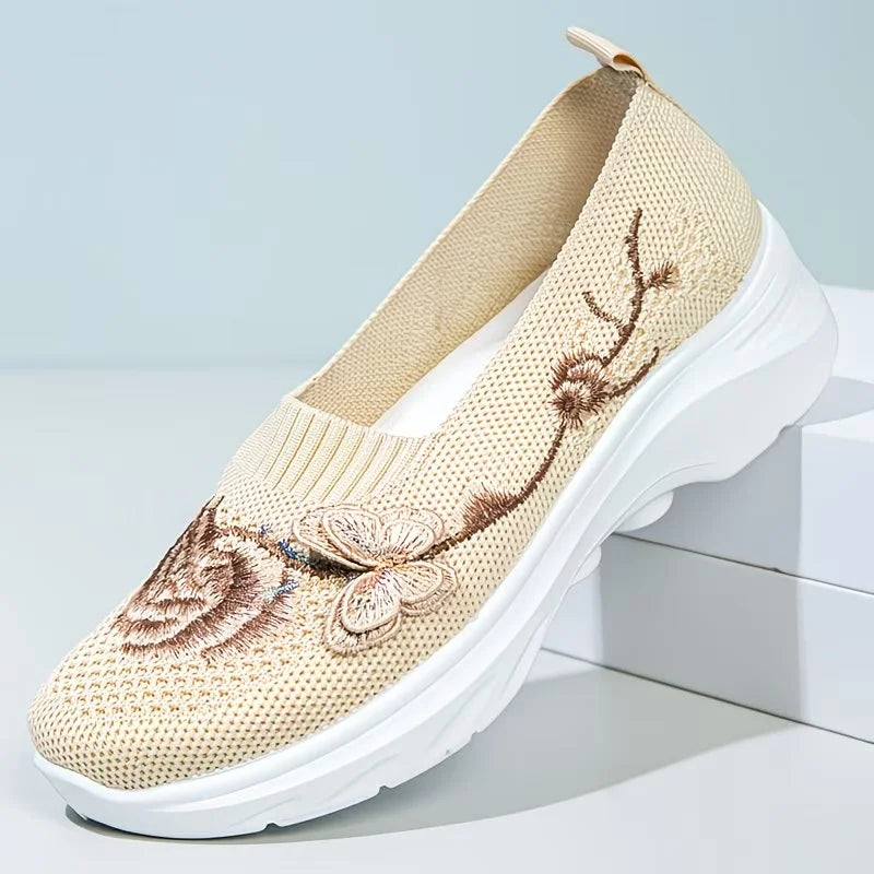 Leetha – Halbschuh Mit Schmetterlingsstickerei