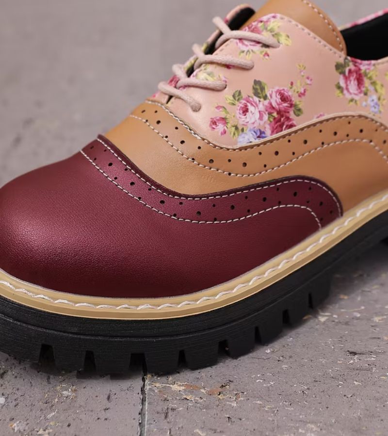 Kiela – Oxford-Schuhe Mit Blumenmuster Und Klobiger Profilsohle
