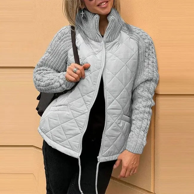 Karoliina - Gestrickte Patchwork Daunen Jacke