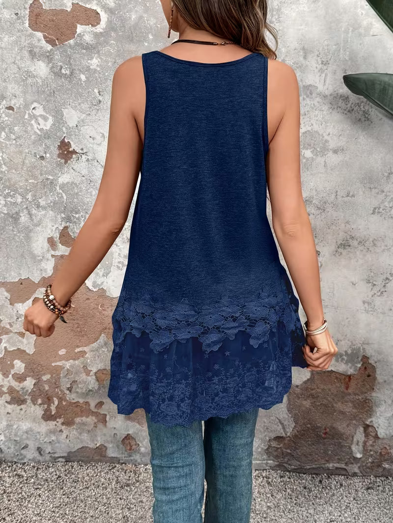 Brannah - Lange Weste Mit Kontrastierender Spitze