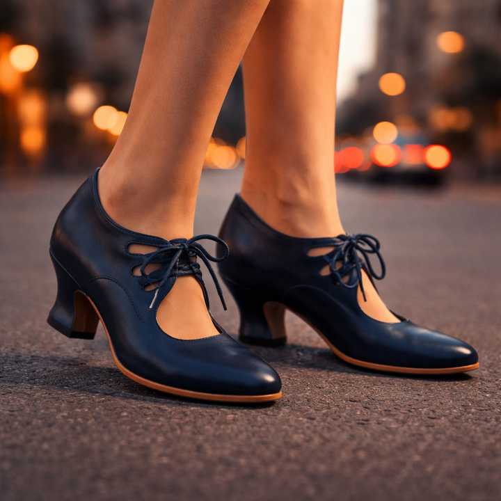 Anasty – Pumps Mit Schnürung Und Mittlerem Absatz