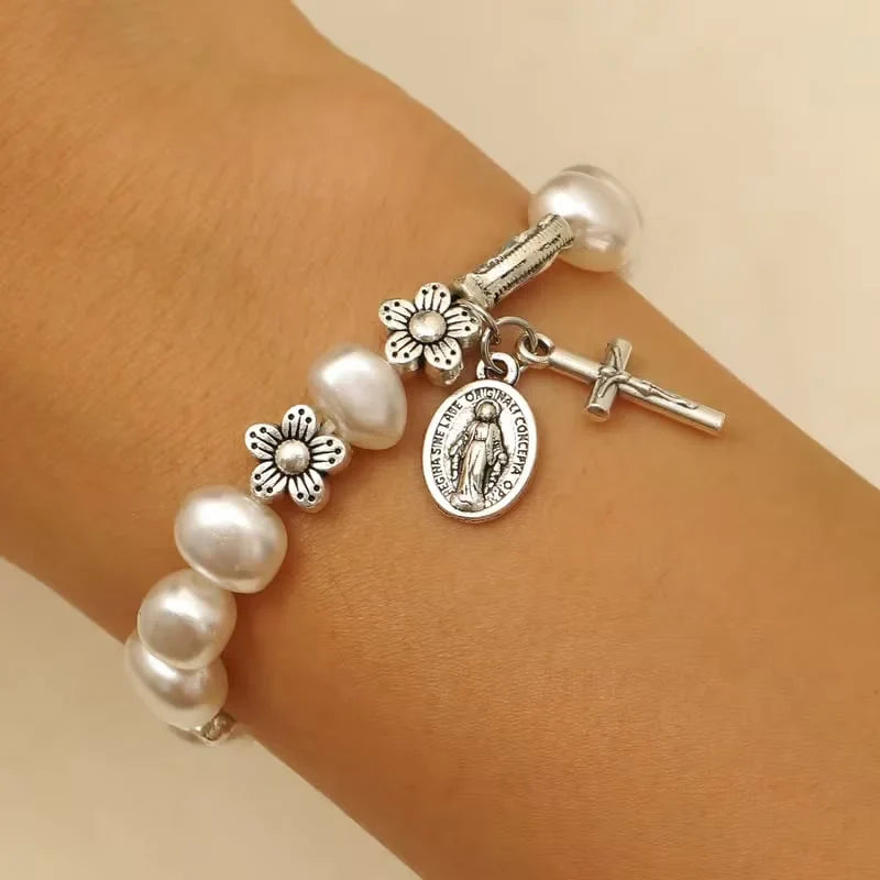 Ninetta – Serenity Jungfrau Maria Gänseblümchen-Armband