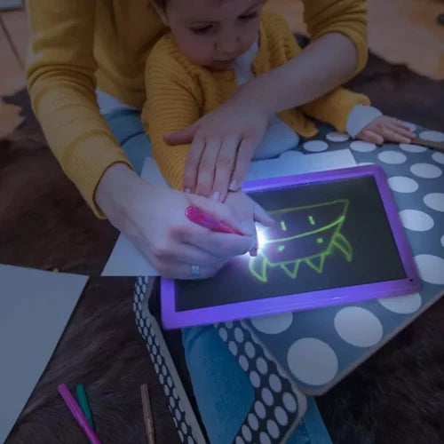 Magischer LED-Licht-Zeichenblock - Setzen Sie die Kreativität von Kindern frei!