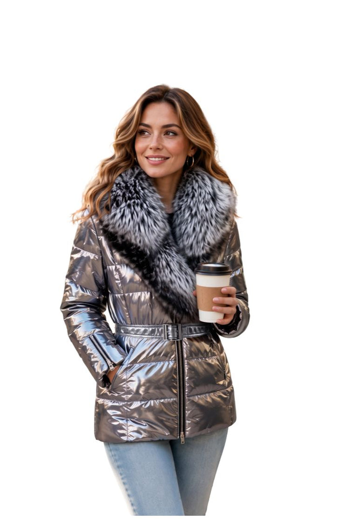 Perihan – Gesteppte Jacke mit Kunstfellkragen
