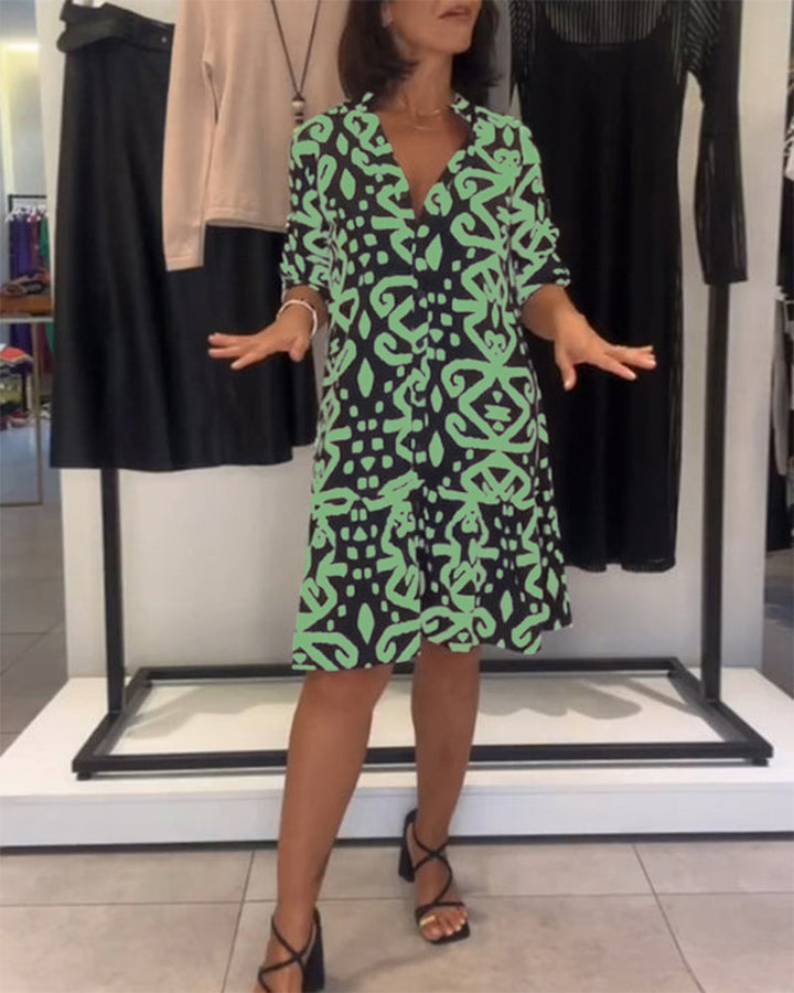 Ejileena – Elegantes Kleid Mit V-Ausschnitt Und Drucken