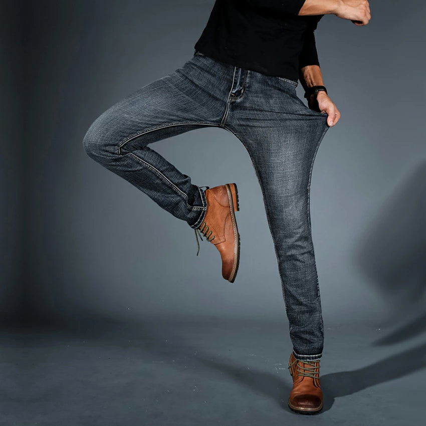 Sergiu – Prämie Dehnung Jeans