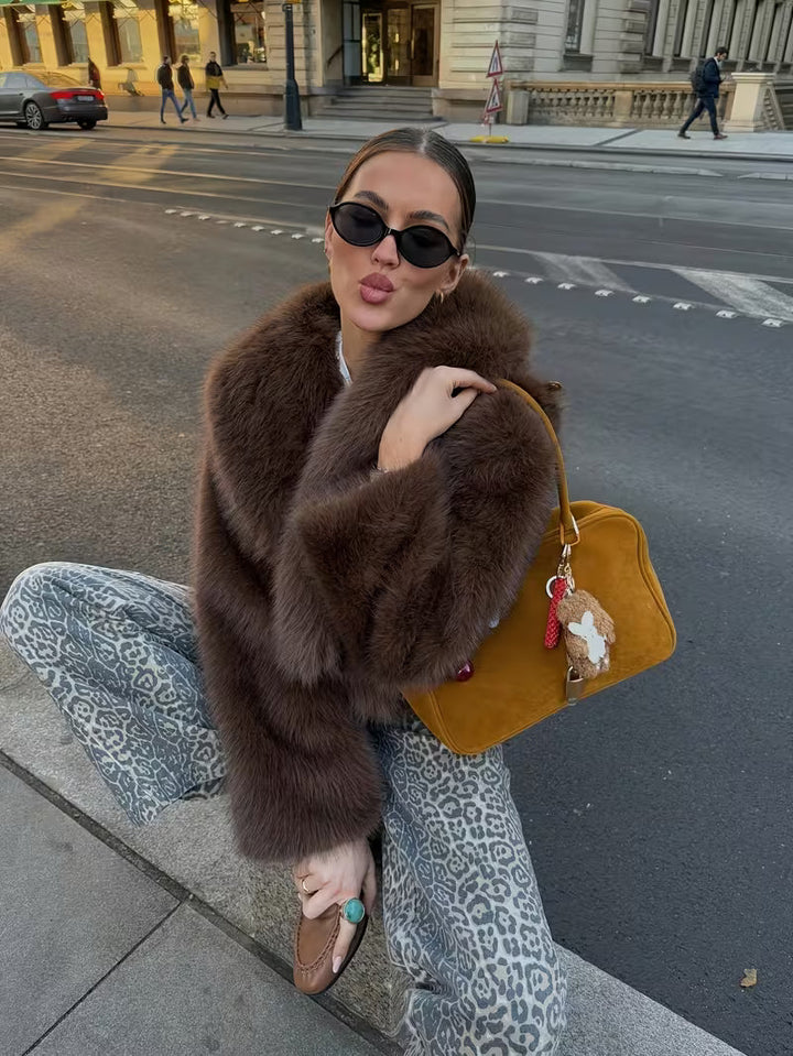 Jorida – Oversized-jacke Aus Kunstfell Mit Gekürztem Revers