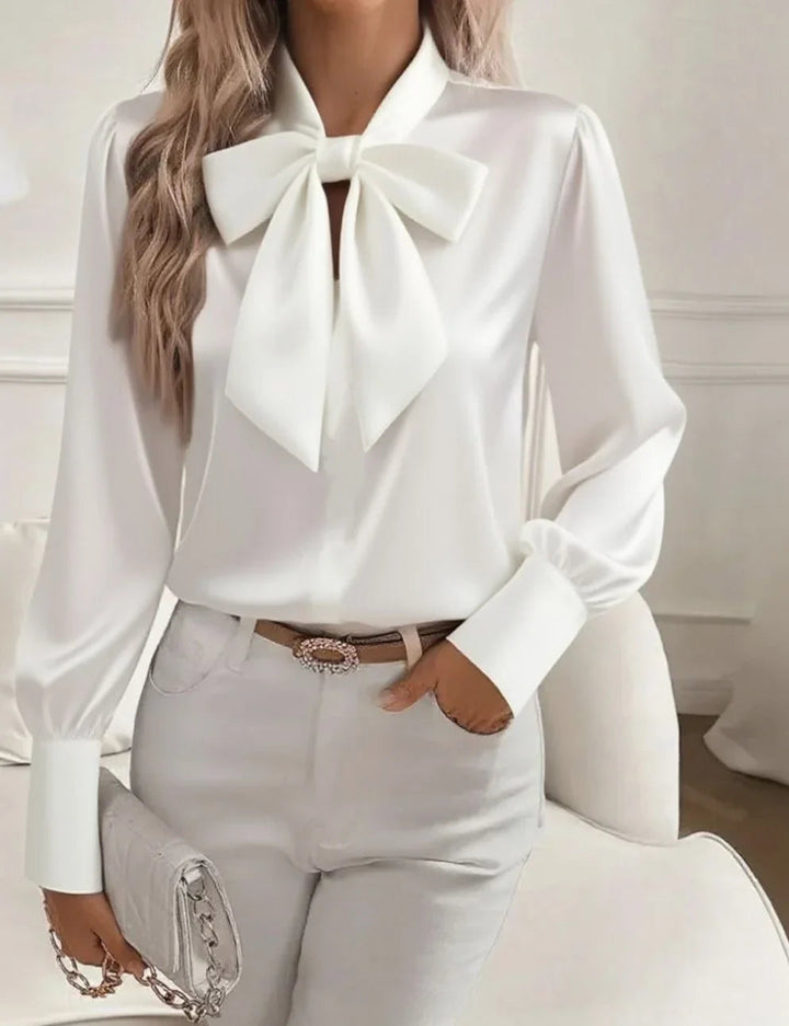 Kanikka – Satin Bluse Mit Schleife