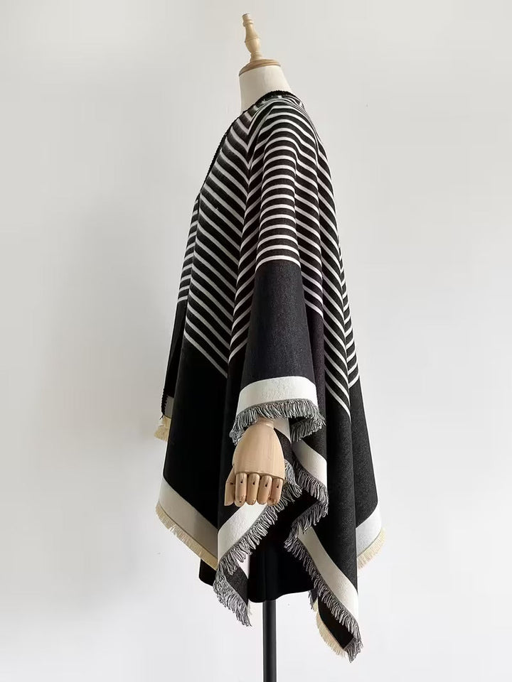 Taisija – Wendbarer Gestreifter Jacquard Schal Aus Kunstkaschmir