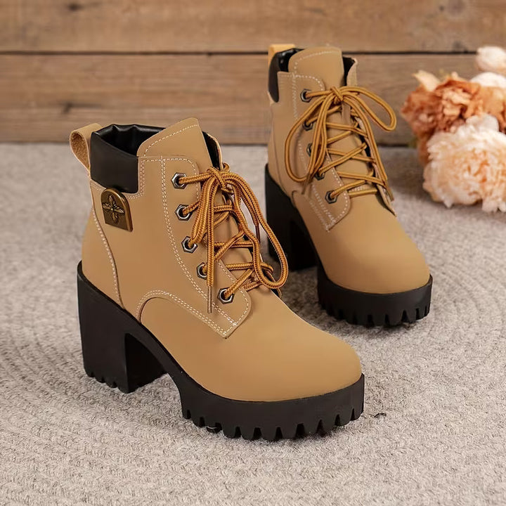 Donjeta – Schnürstiefeletten mit klobigem Absatz