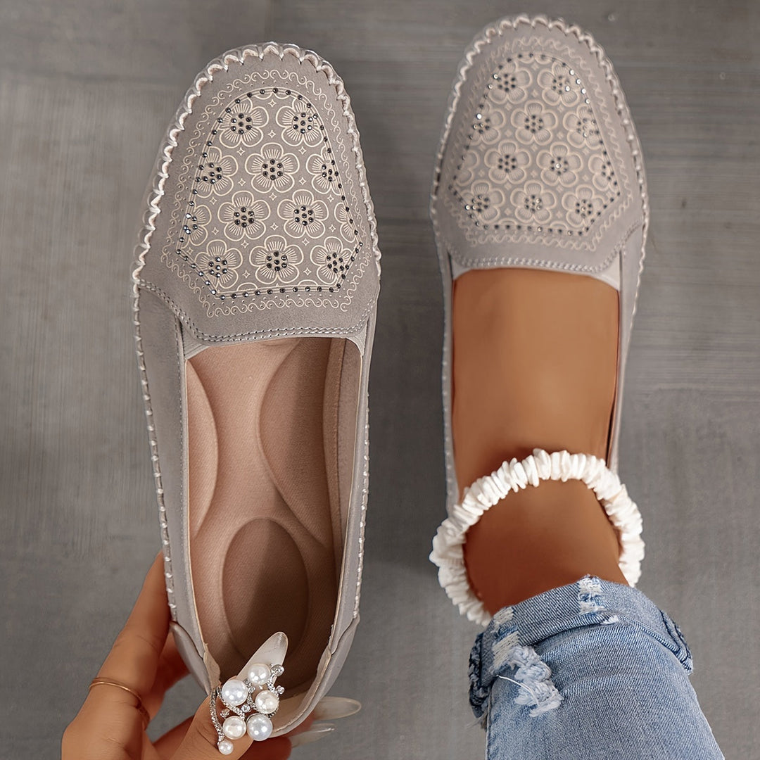 Lyrissa – Bequeme Genähte Schuhe