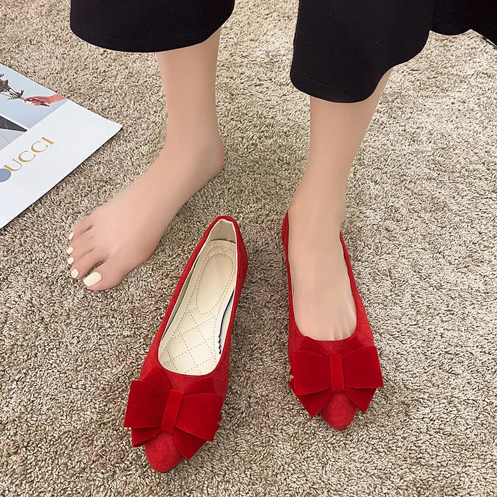 Silvie – Elegante Pumps Mit Schleife Und Niedrigem Blockabsatz