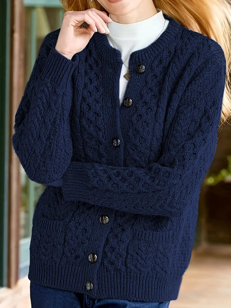 Avery – Strickjacke Mit Knöpfen Und Zopfmuster