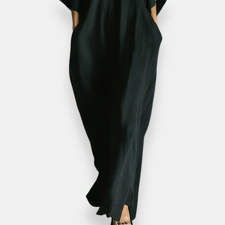 Maricel – Langes Kleid mit Stehkragen und Seitentaschen