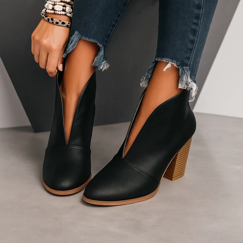 Phyllis – Stiefeletten Mit V-Ausschnitt