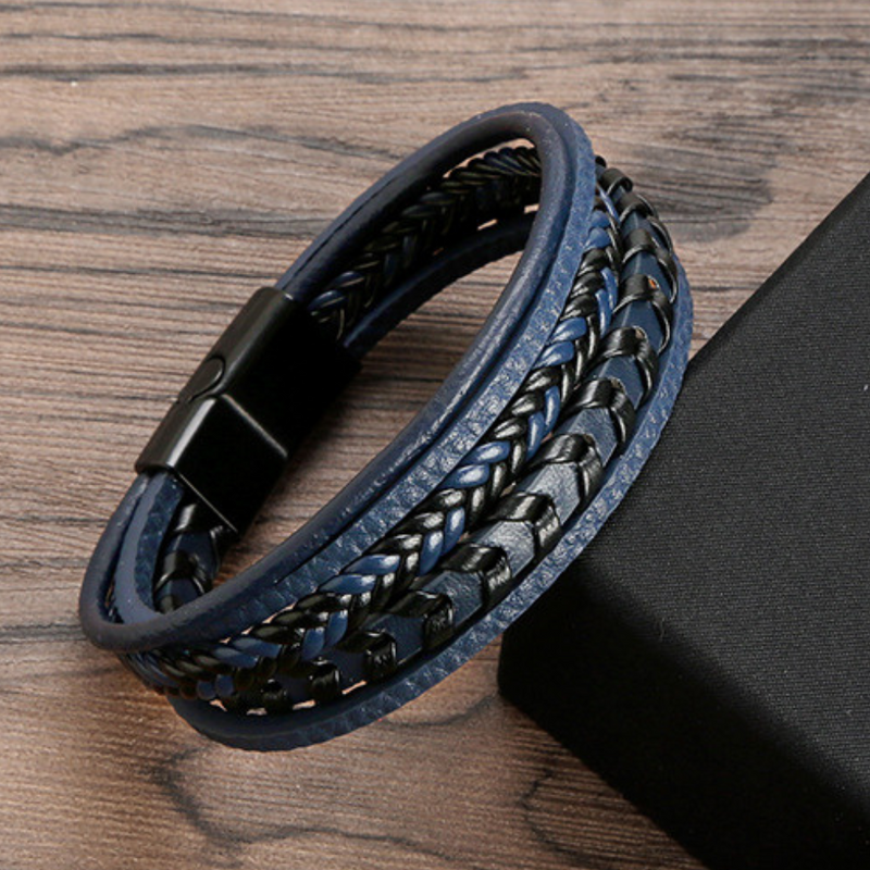 RuneCraft – Geflochtenes Wikinger Armband aus Leder