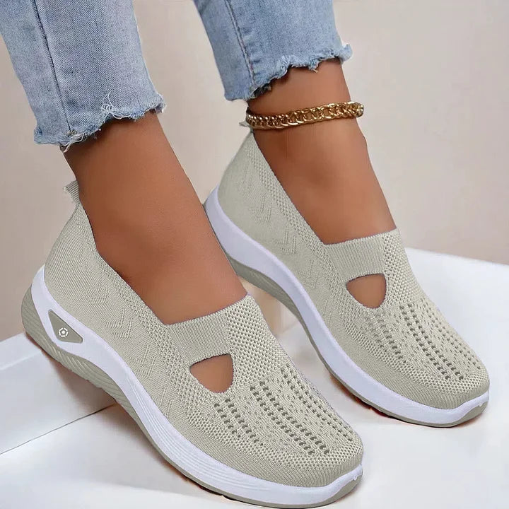 Einara – Atmungsaktive Rutschfeste Schuhe