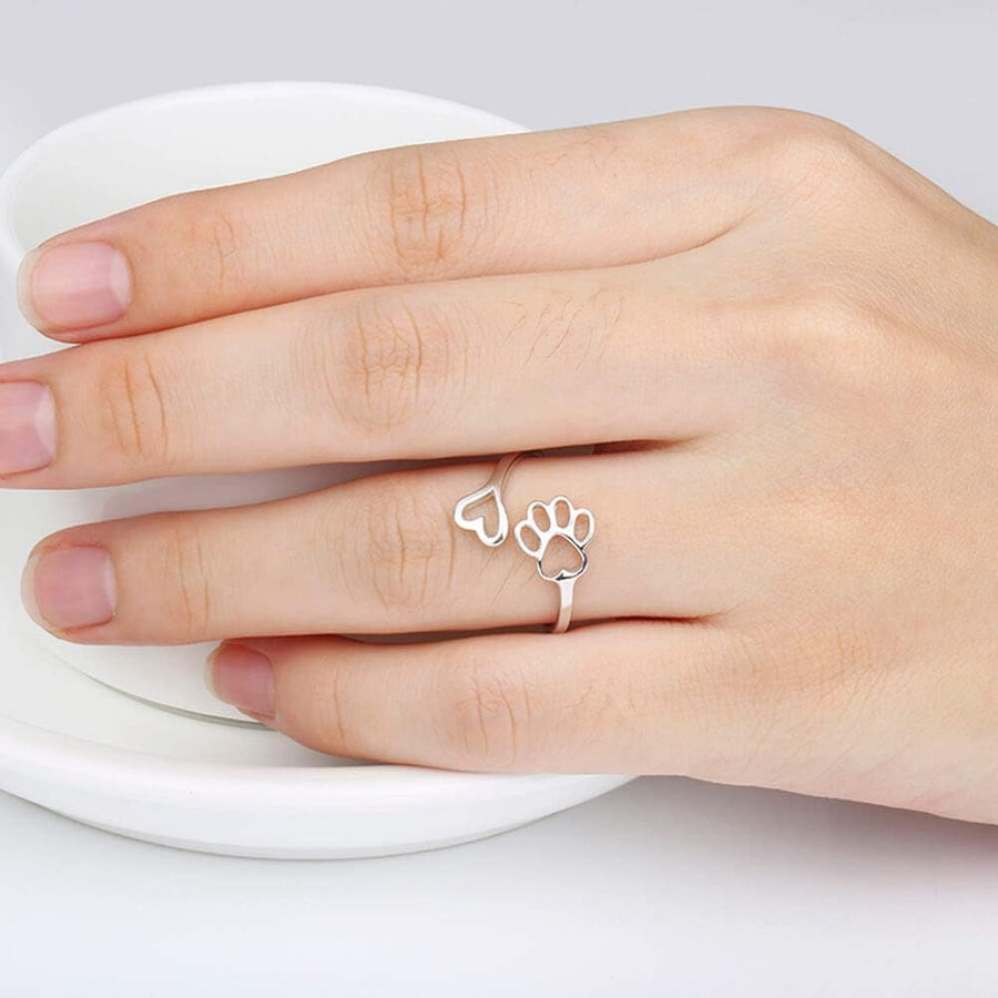 HeartPaw – Handgefertigter Ring mit Pfote und Herz