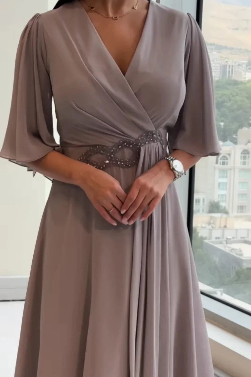 Ezina – Elegantes Langes Tuch kleid