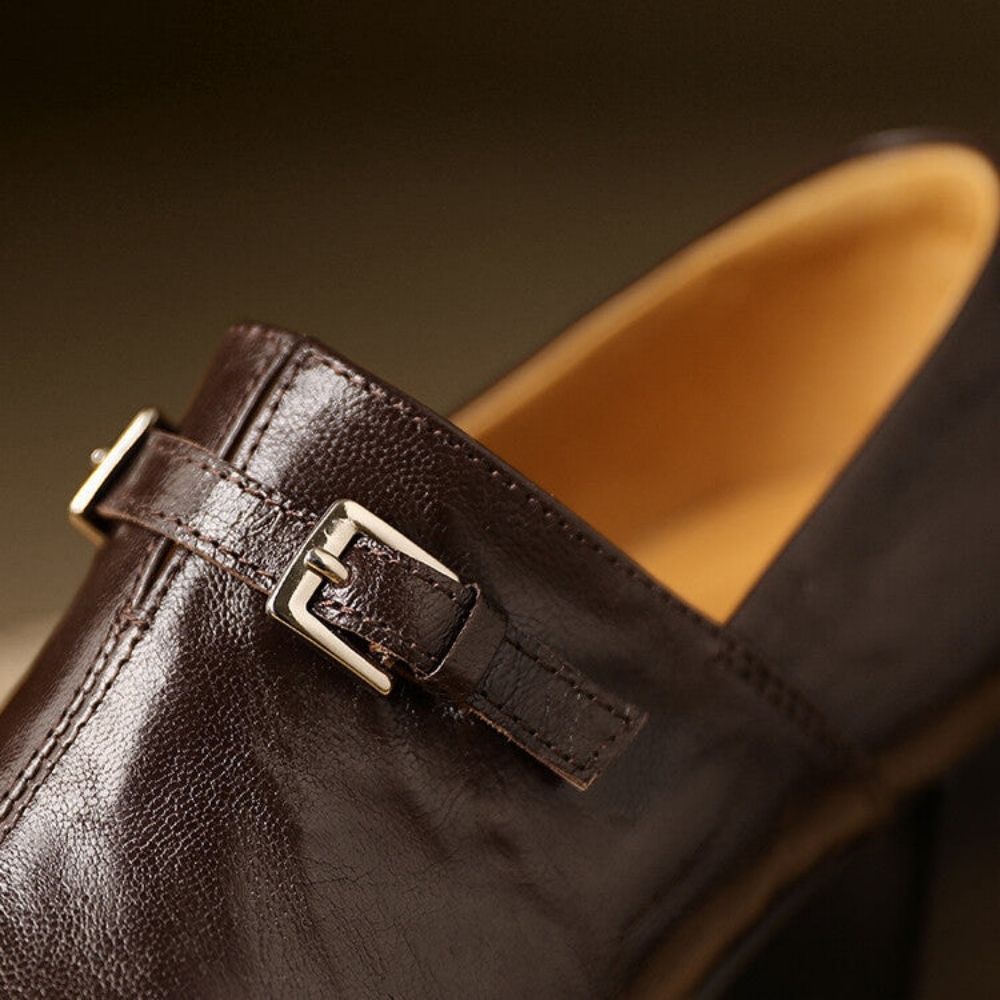 Misha – Elegante Leder Schlüpfen Mit Absatz