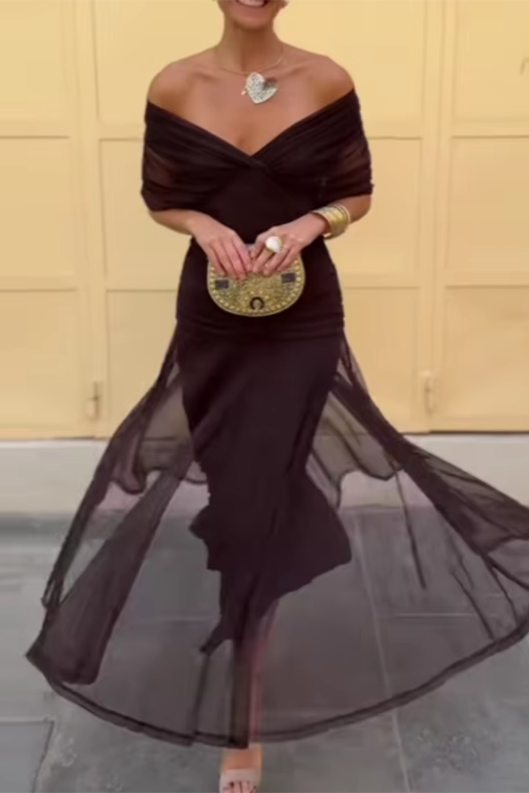 Nefeli – Elegantes Maxikleid Mit V-Ausschnitt Für Festliche Anlässe