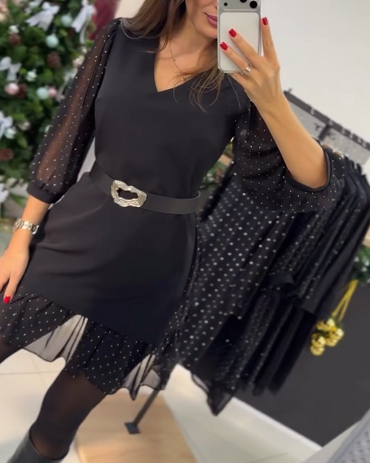 Iolanda – Stilvolles Patchwork Kleid Mit V-Ausschnitt