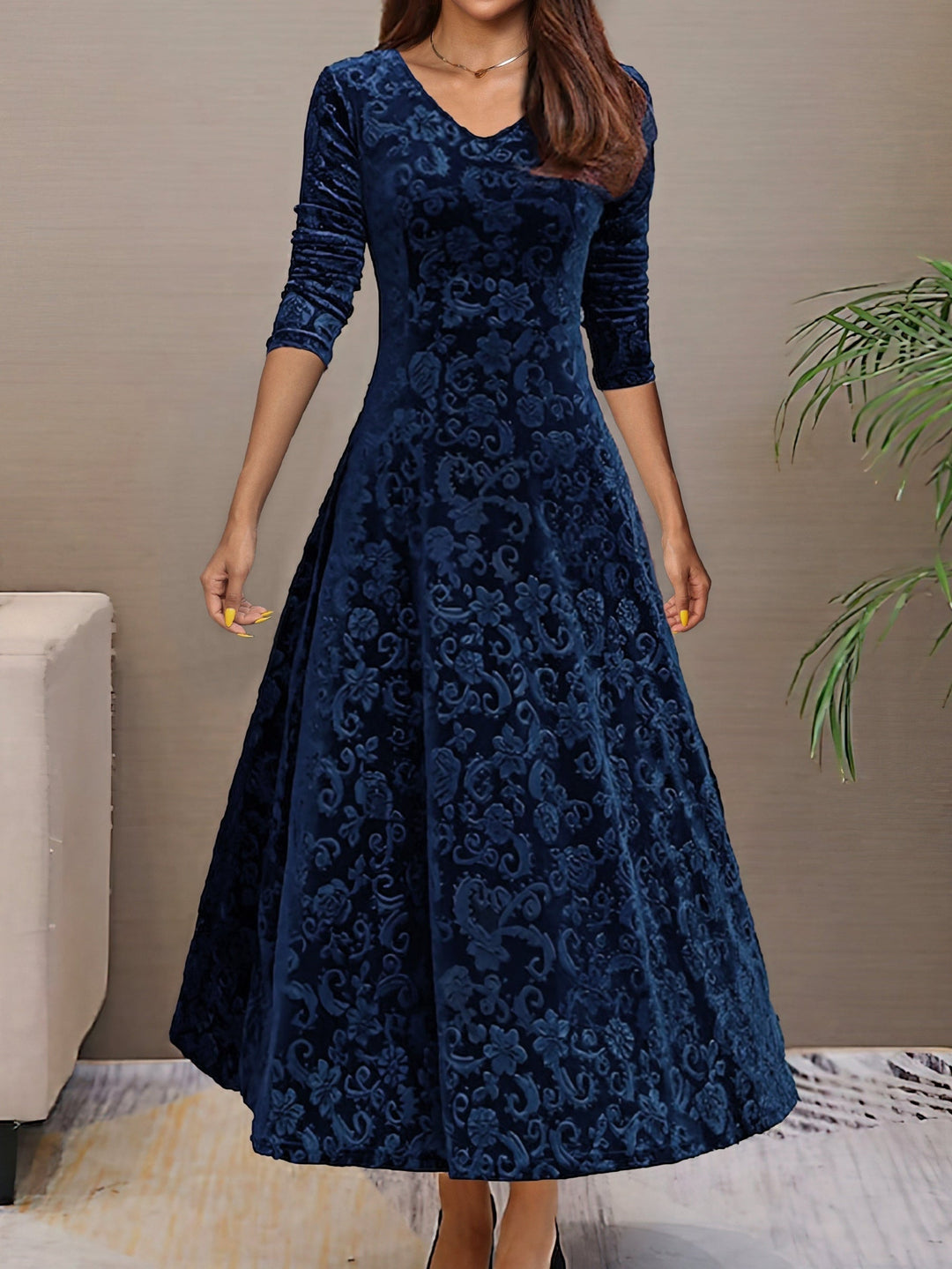 Eluned – Elegantes Samt-Partykleid
