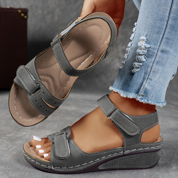 Javiera – Orthopädische Rutschfeste Sandale