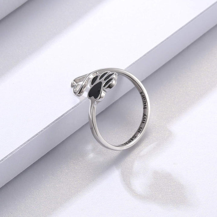 HeartPaw – Handgefertigter Ring mit Pfote und Herz