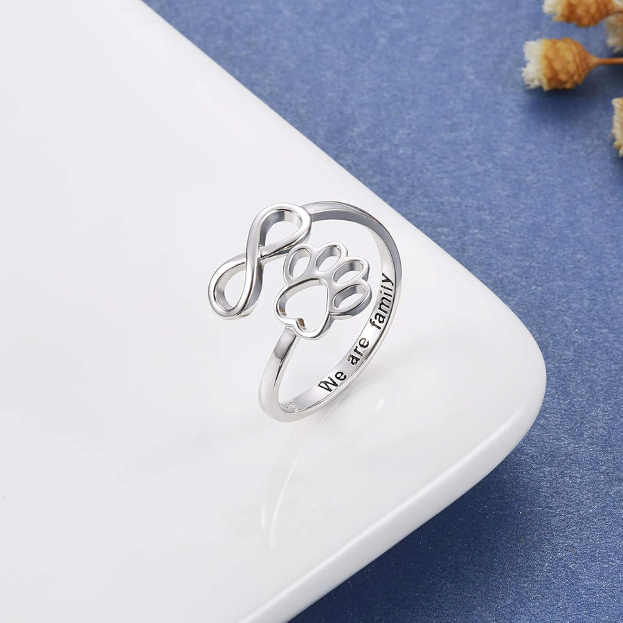 HeartPaw – Handgefertigter Ring mit Pfote und Herz