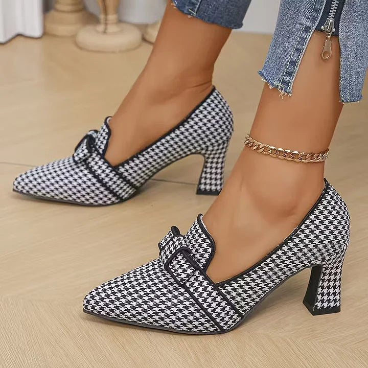 Ayelitah – Schuhe Mit Spitzer Zehenpartie Und Rutschfester Sohle