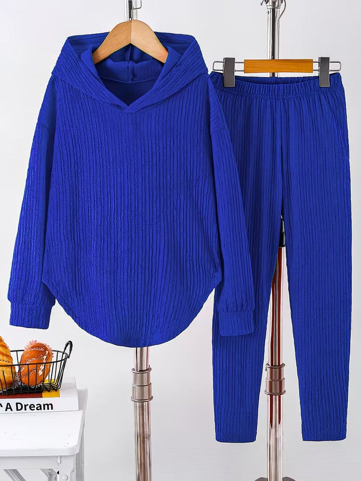 Berenika – Lässiges Kapuzen Top And Leggings