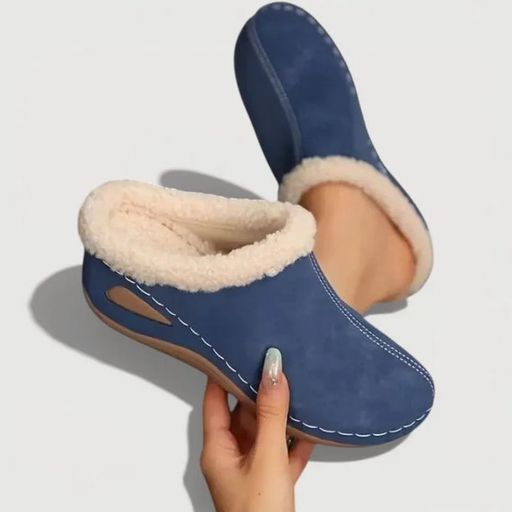 Achly – Plüsch Jeans Plateau Hausschuhe
