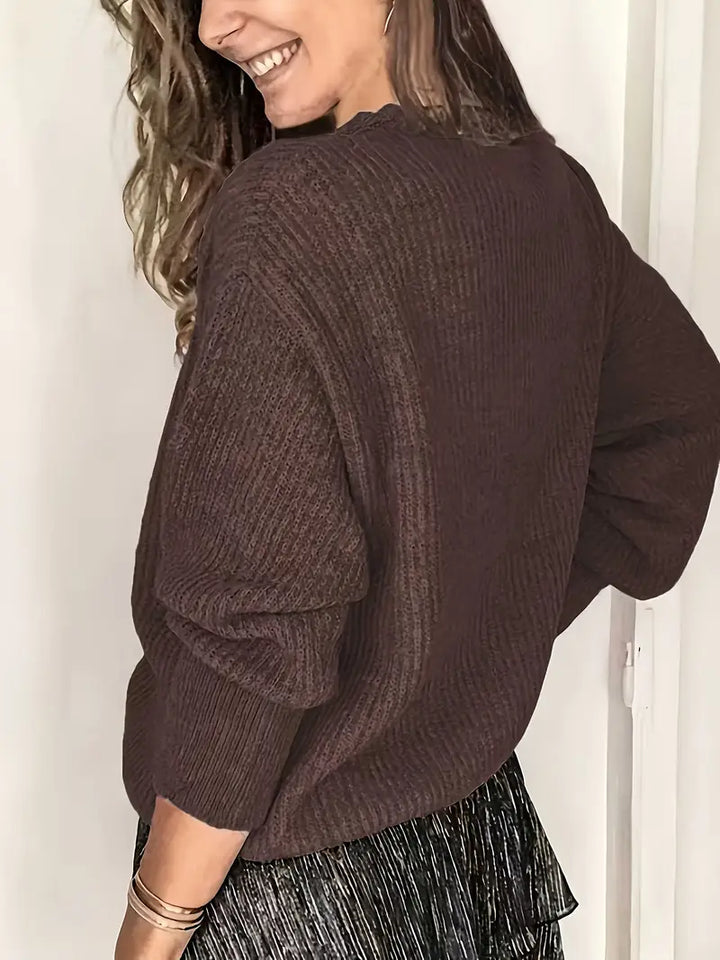 Rozelyn – Eleganter Pullover Mit V-Ausschnitt und Zopfmuster