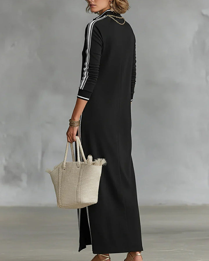Sirilak – Kleid mit V-Ausschnitt und kontrastierenden Knöpfen