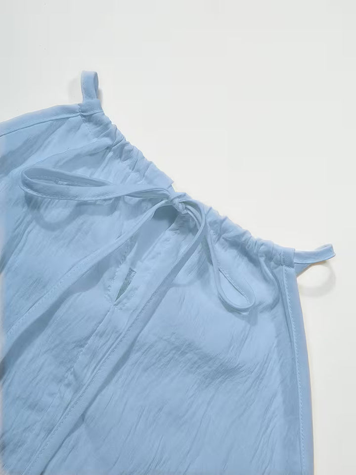 Shiena – Elegantes, Gehäkeltes Halter-Kleid Aus Spitze