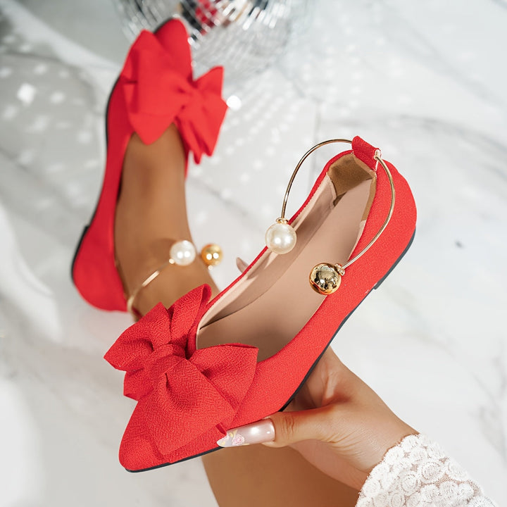 Jonita – Spitz Bogen Ballerinas Mit Perle Fersenriemen