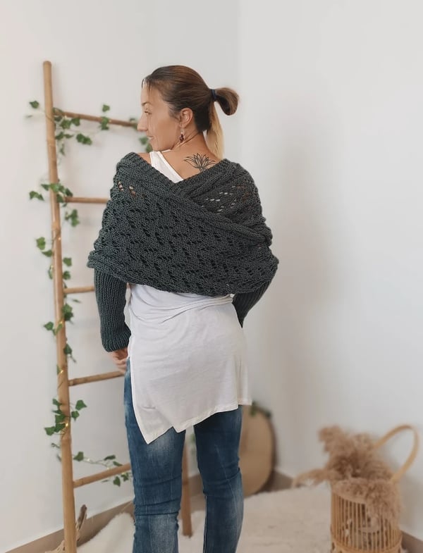 Reinhilde –  Doppelten Ärmeln Shawl Schal